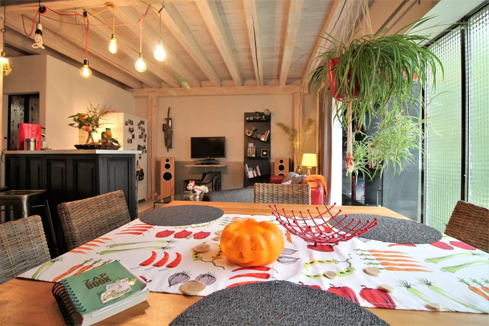 Gîte la Verrerie-Dining room