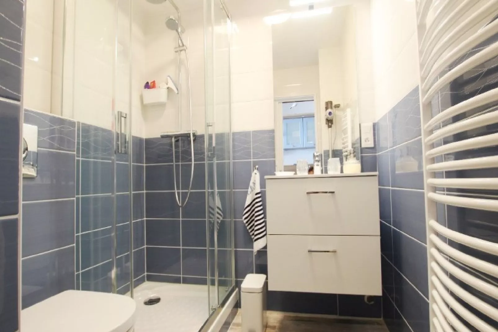 APPARTEMENT DUPLEX CHEZ LAURETTE-Bathroom