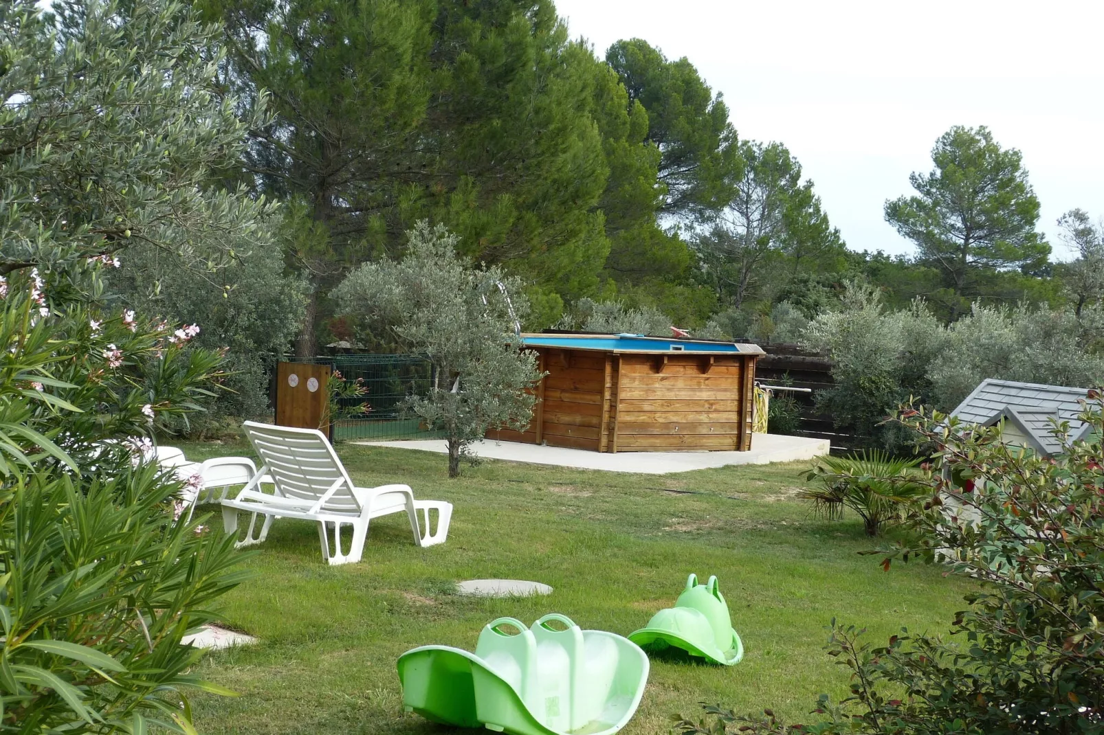 Les Oliviers-Exterior summer
