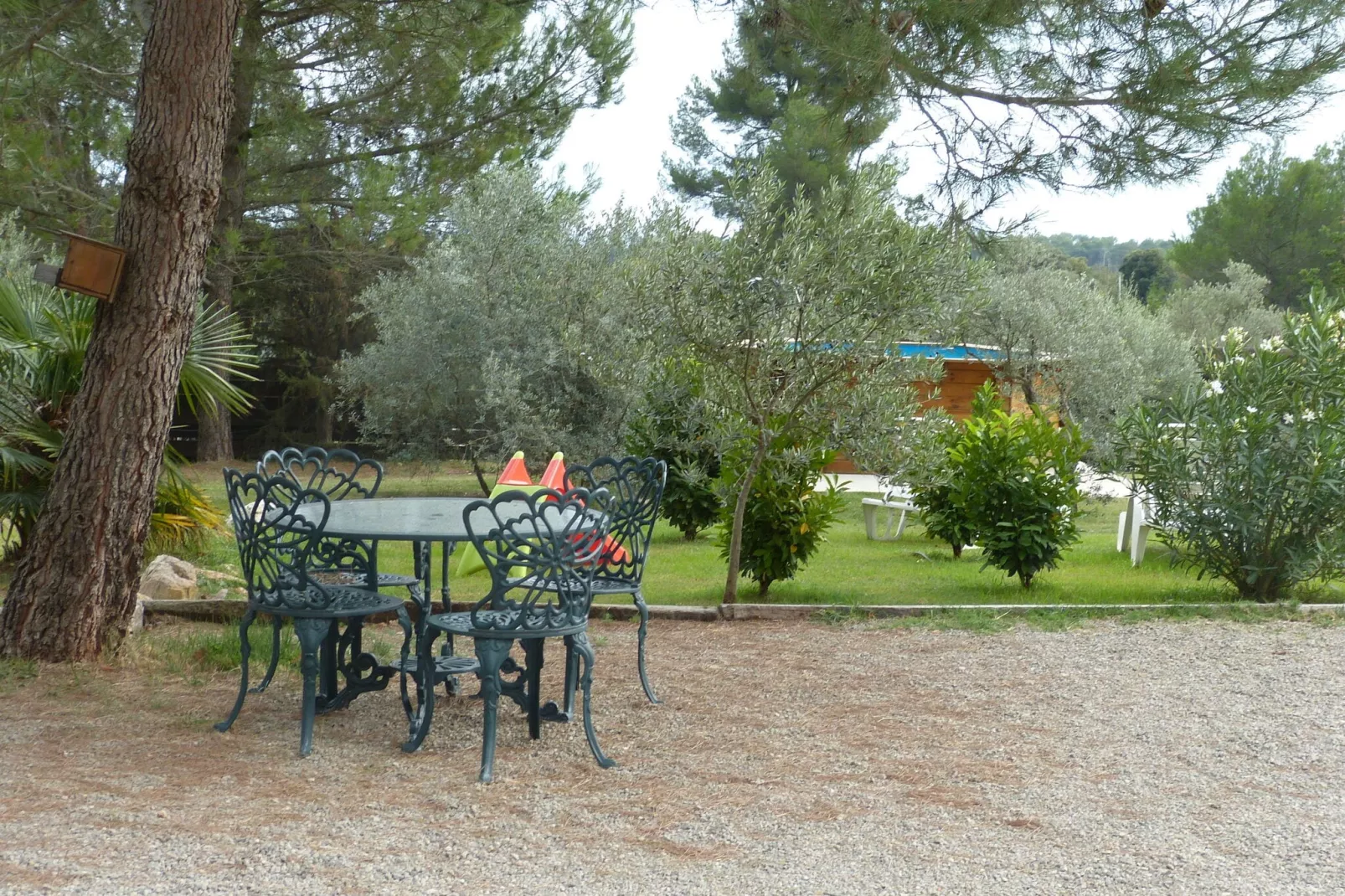 Les Oliviers-Exterior summer