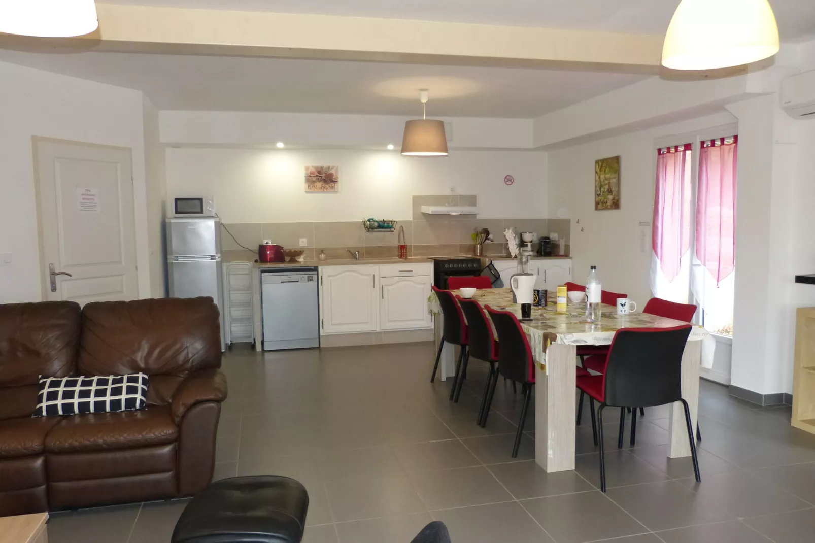 Les Oliviers-Kitchen