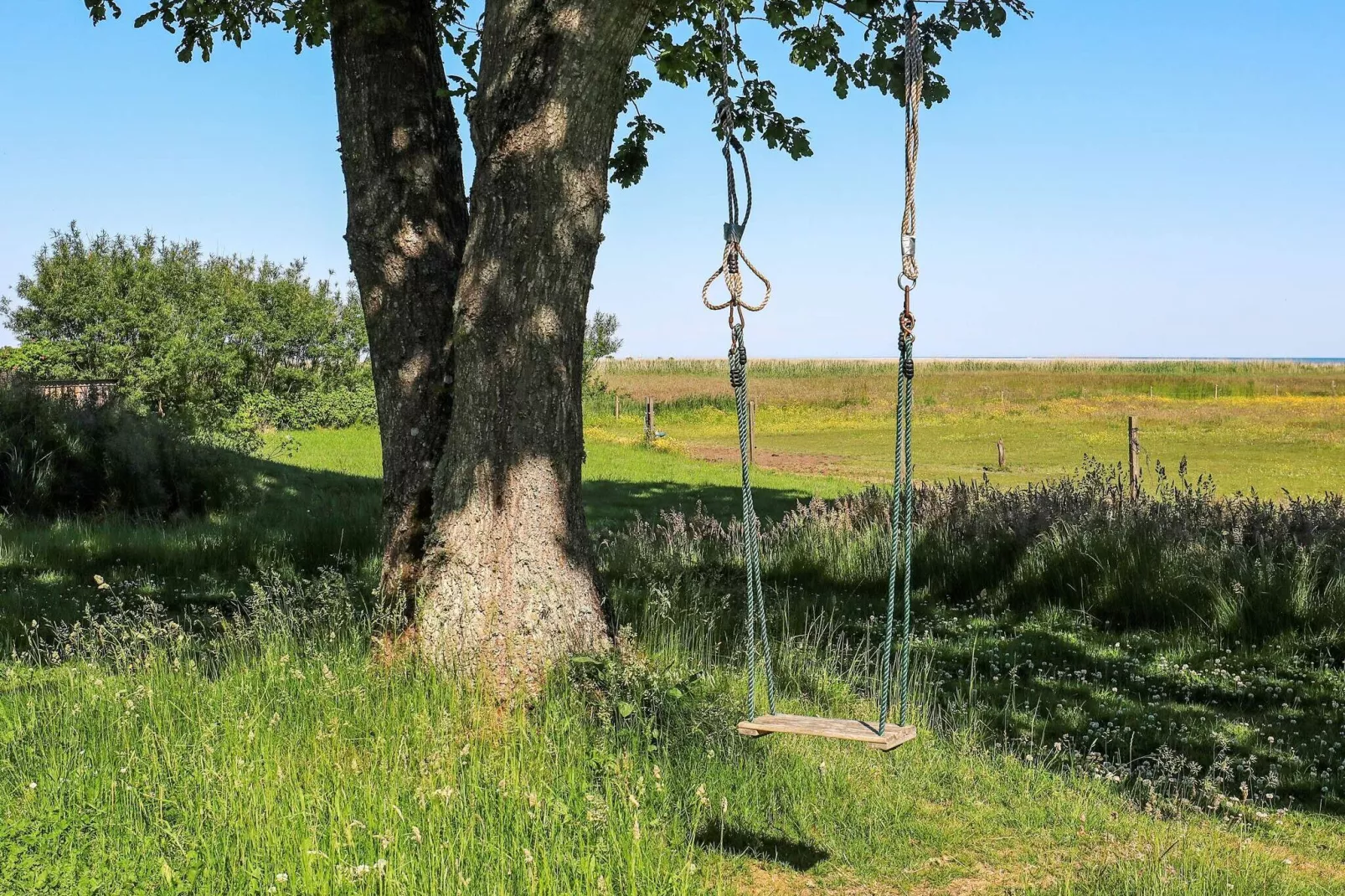 Seaside Serenity in LyngsAY-By Traum-Water view