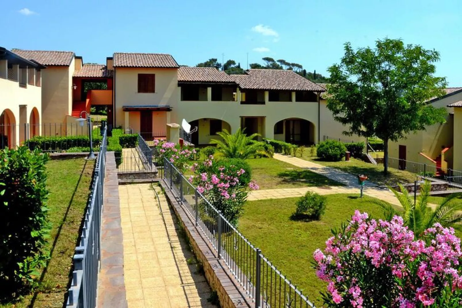 Holiday resort Le Corti di Montepitti, Suvereto-bilocale 4 - piano terra - EG-Exterior summer