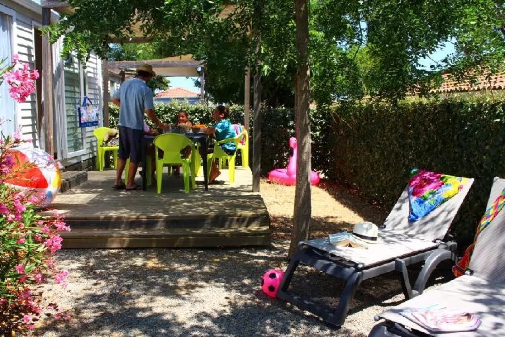 Caravanpark Mas des Lavandes Sérignan Mobilhome Classic-Exterior summer