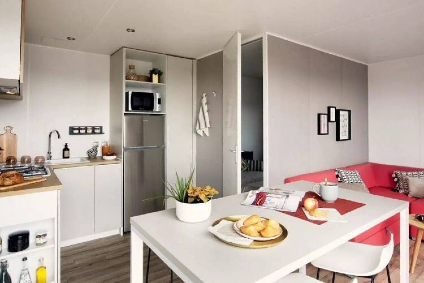 Caravanpark Mas des Lavandes Sérignan-Mobilhome Confort Premium TVclim2ch 6p-Living room