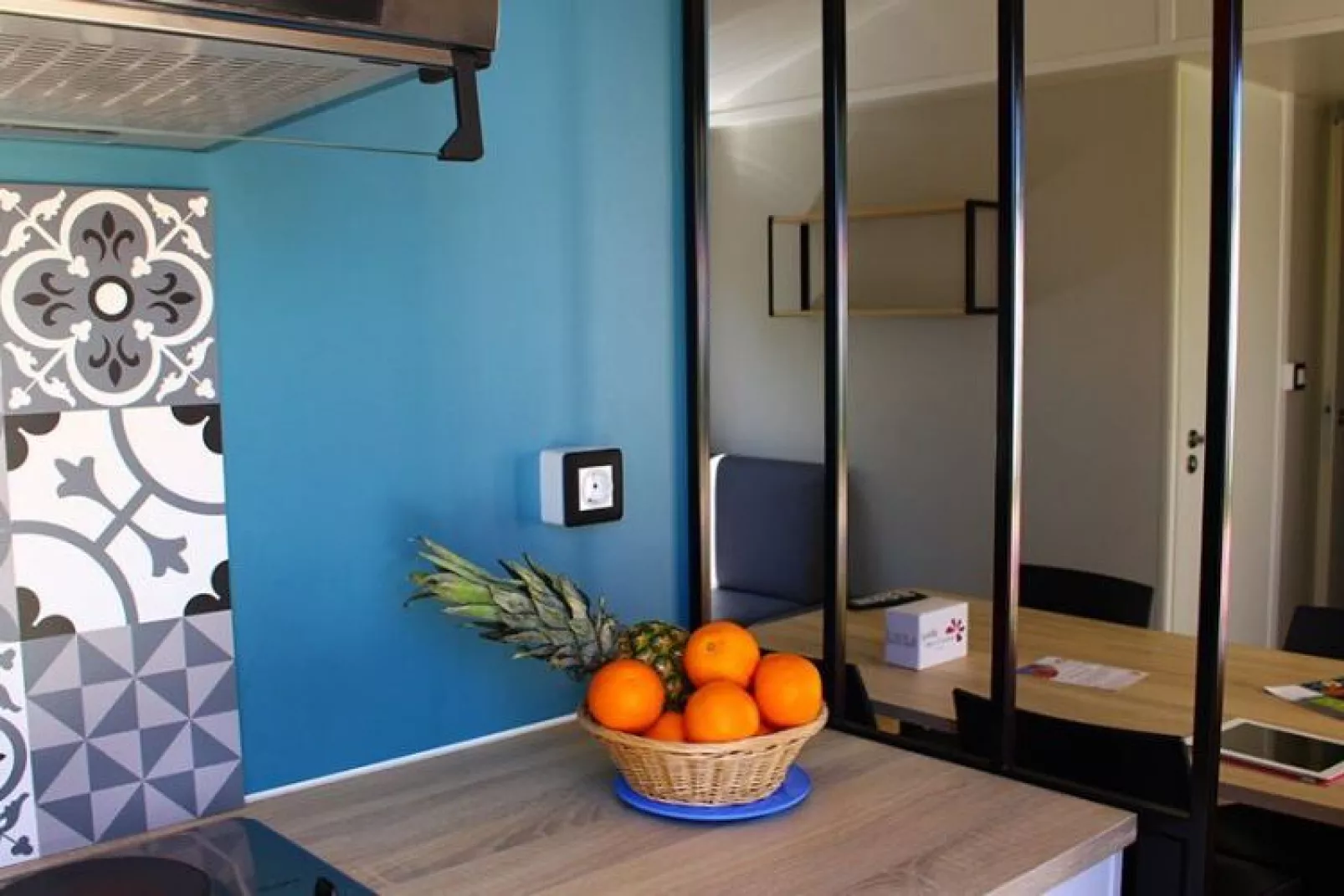 Caravanpark Mas des Lavandes Sérignan-Mobilhome ConfortPremium TVclim 3ch 6p-Salon