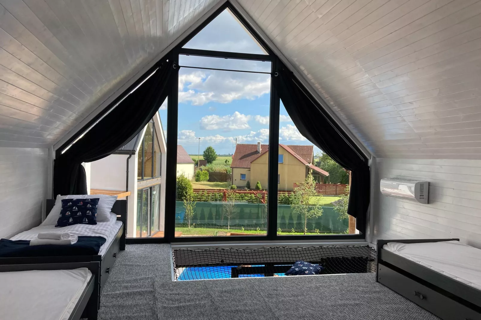 Dom wakacyjny z basenem w Swinoujsciu-Schlafzimmer