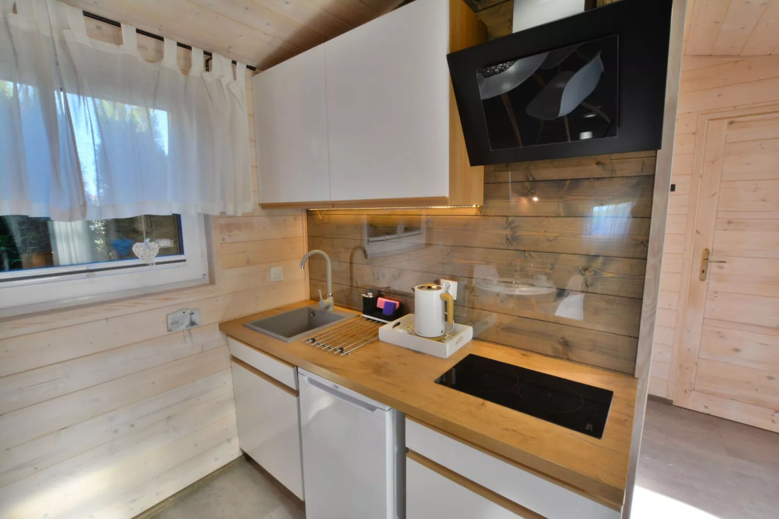 	Całoroczny nowy domek dla 4 osób Ustronie Morskie-Kitchen