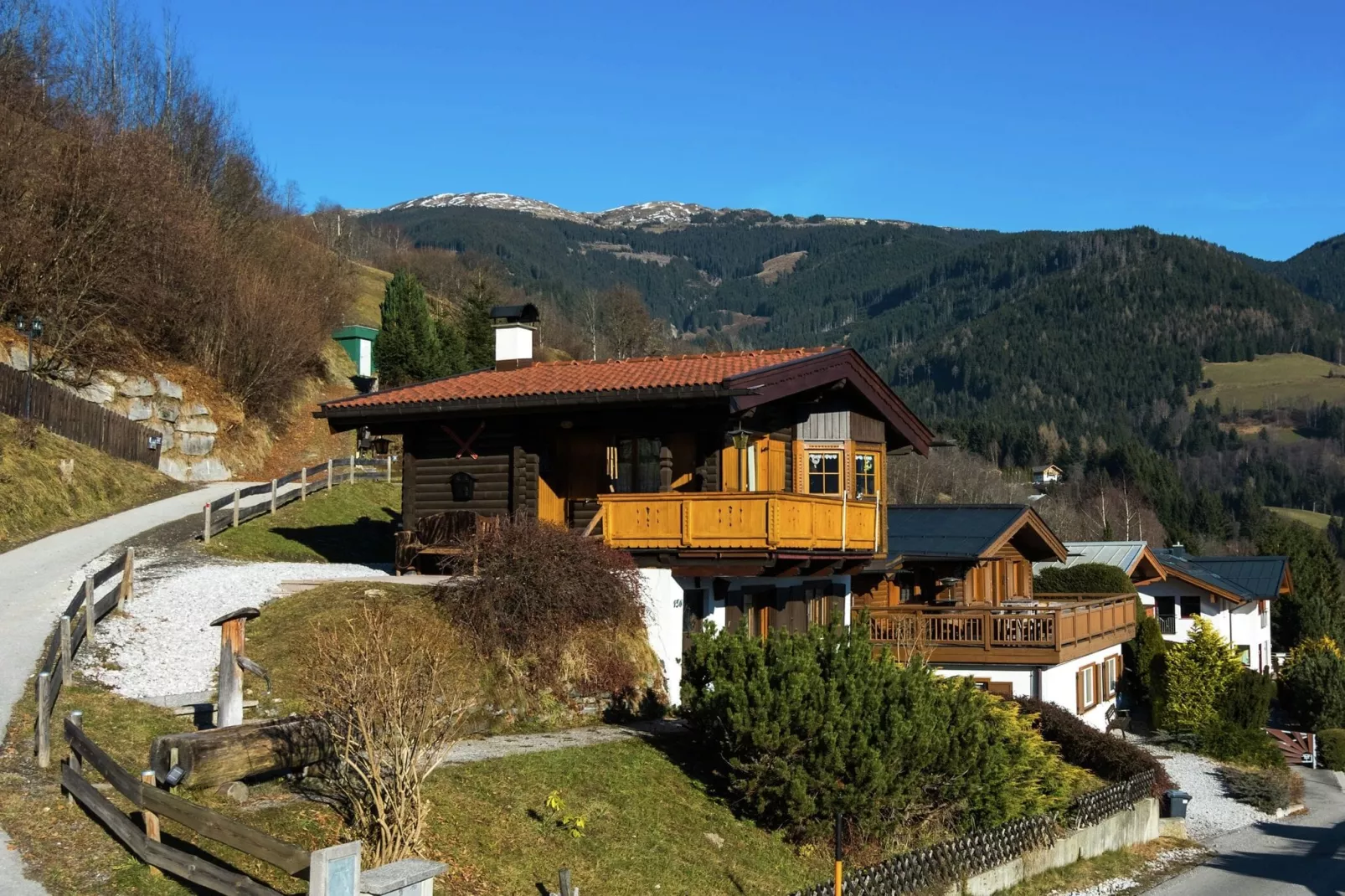 Chalet an der Piste-Extérieur été