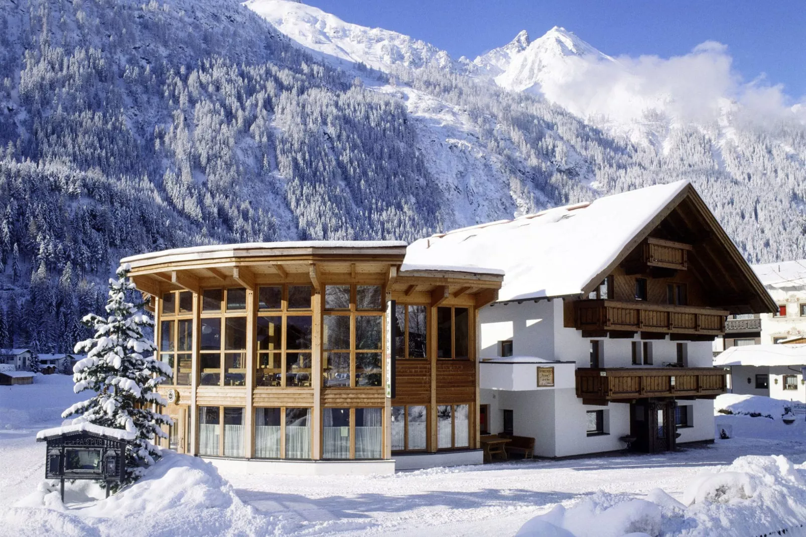 Haus Peppas-Exterior winter