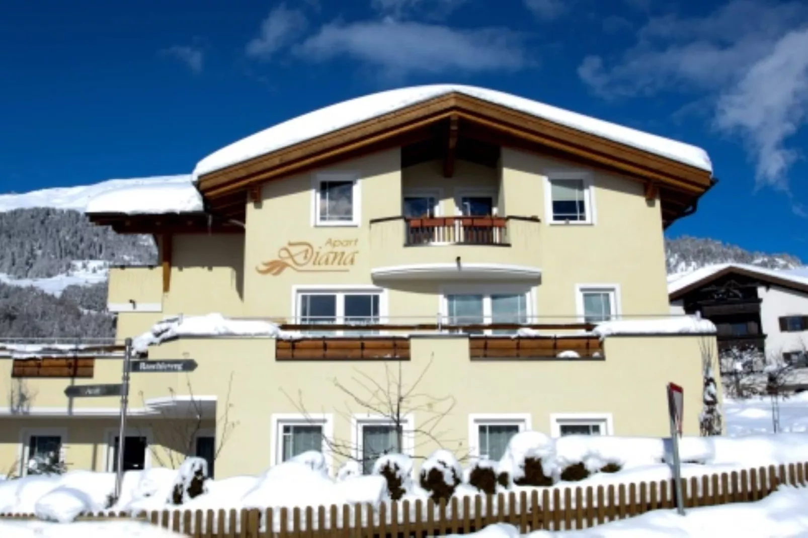 Appartment klein-Exterior summer