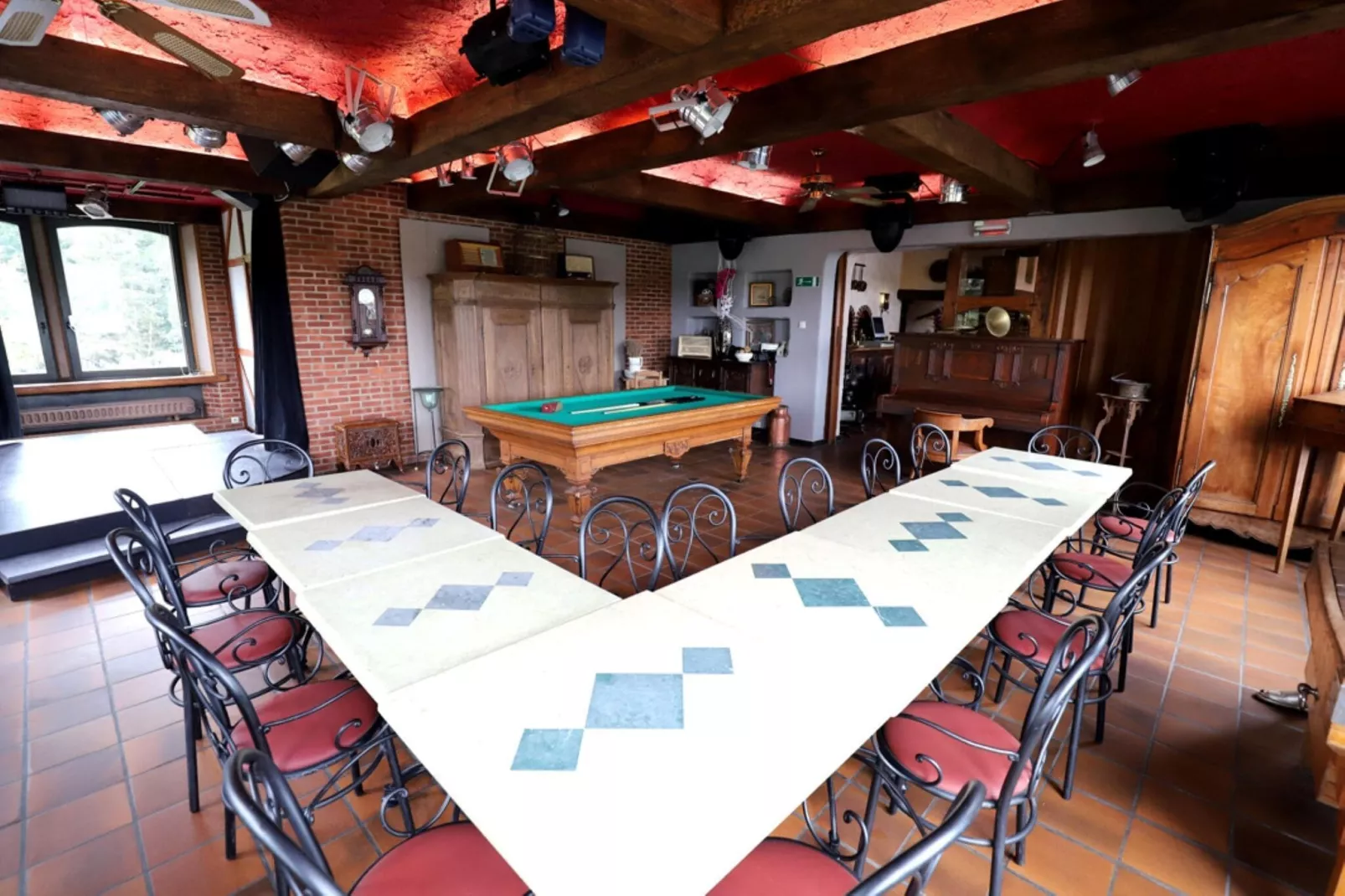 Domaine Le Ry d'Ave-Dining room