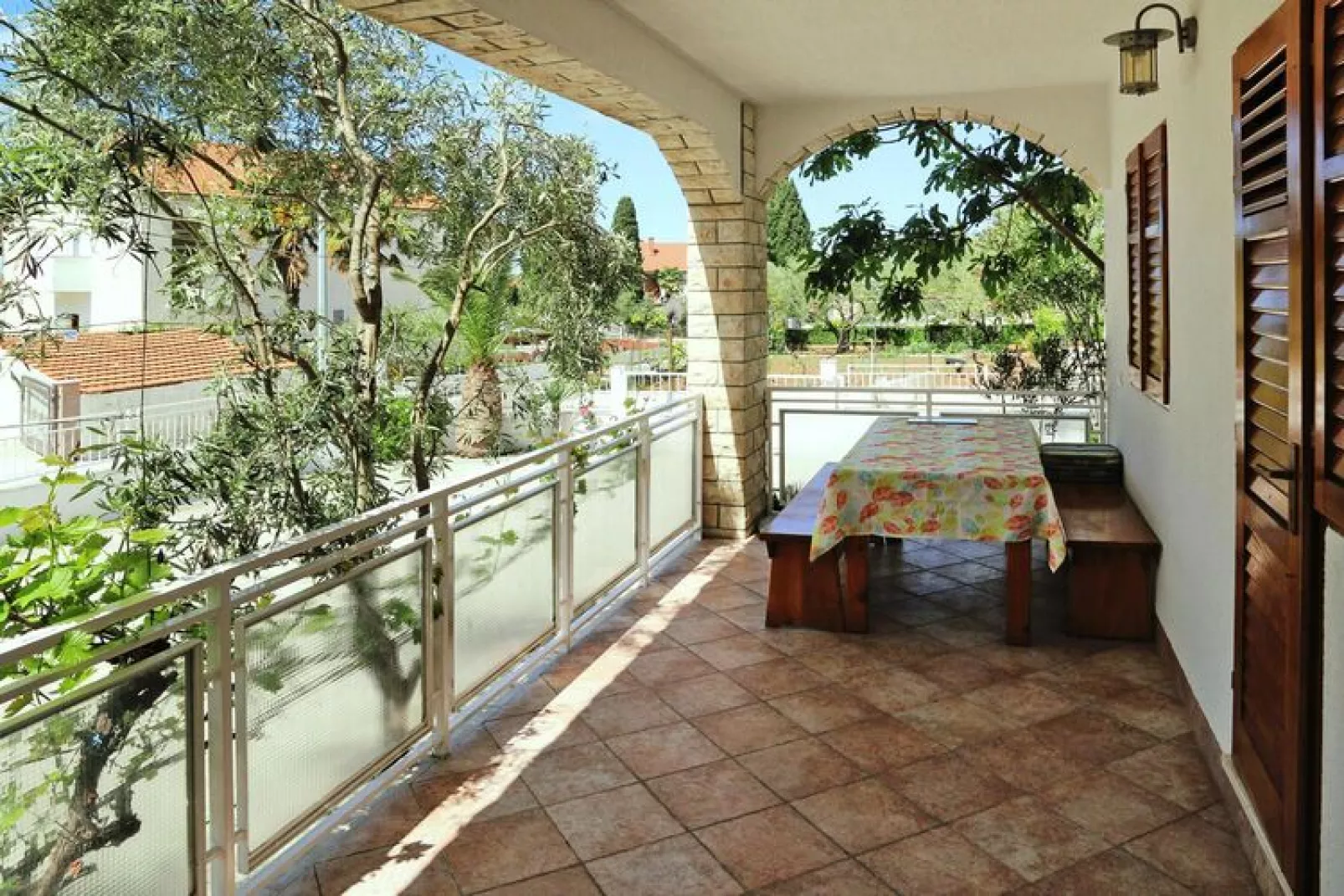 Apartments Adelheid, Biograd-Typ A5A im EG, ca. 60 qm, für 5 Pers.-Terrasse