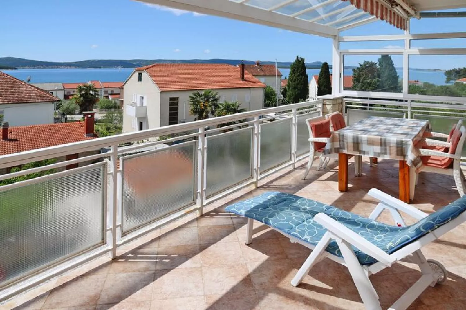 Apartments Adelheid, Biograd-Typ A5A im EG, ca. 60 qm, für 5 Pers.-Terrasse
