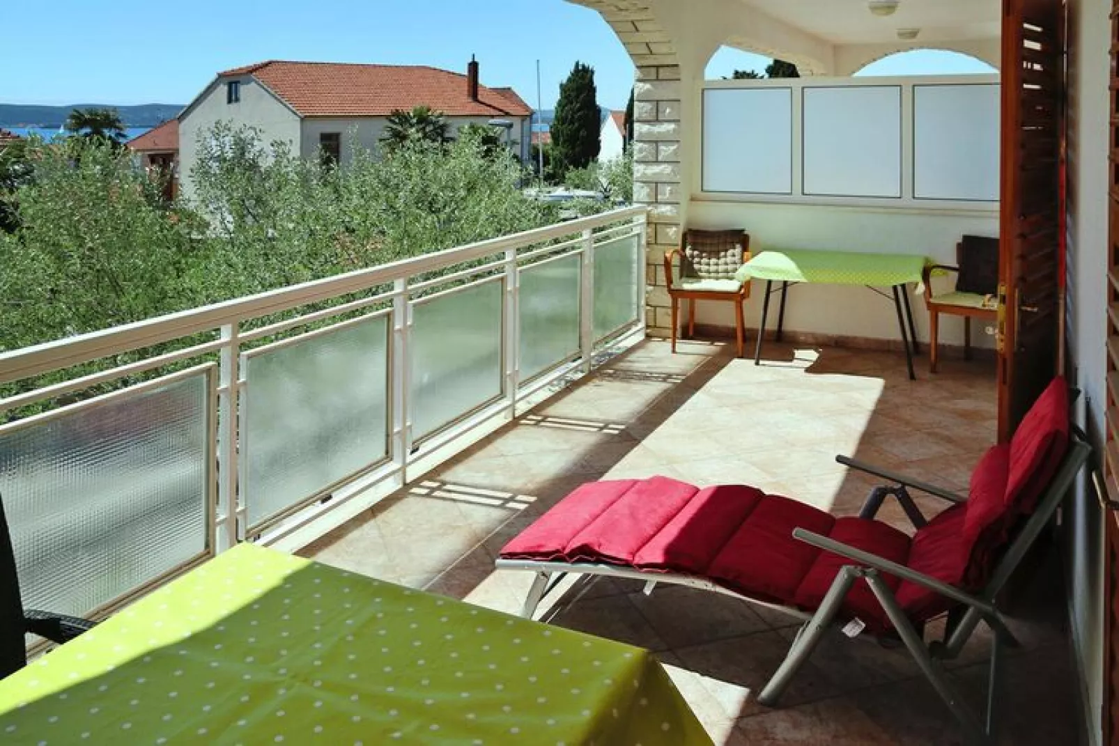 Apartments Adelheid, Biograd-Typ A5B, im OG, ca. 60 qm, für 1-4 Pers.-Terrace