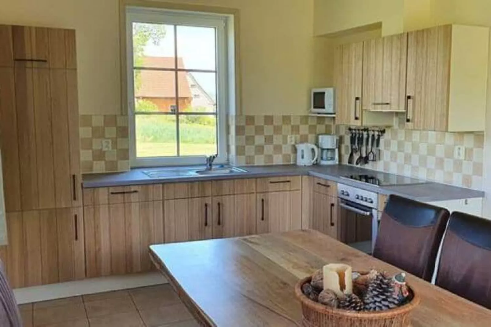 Koruna 12 persoons woning-Living room