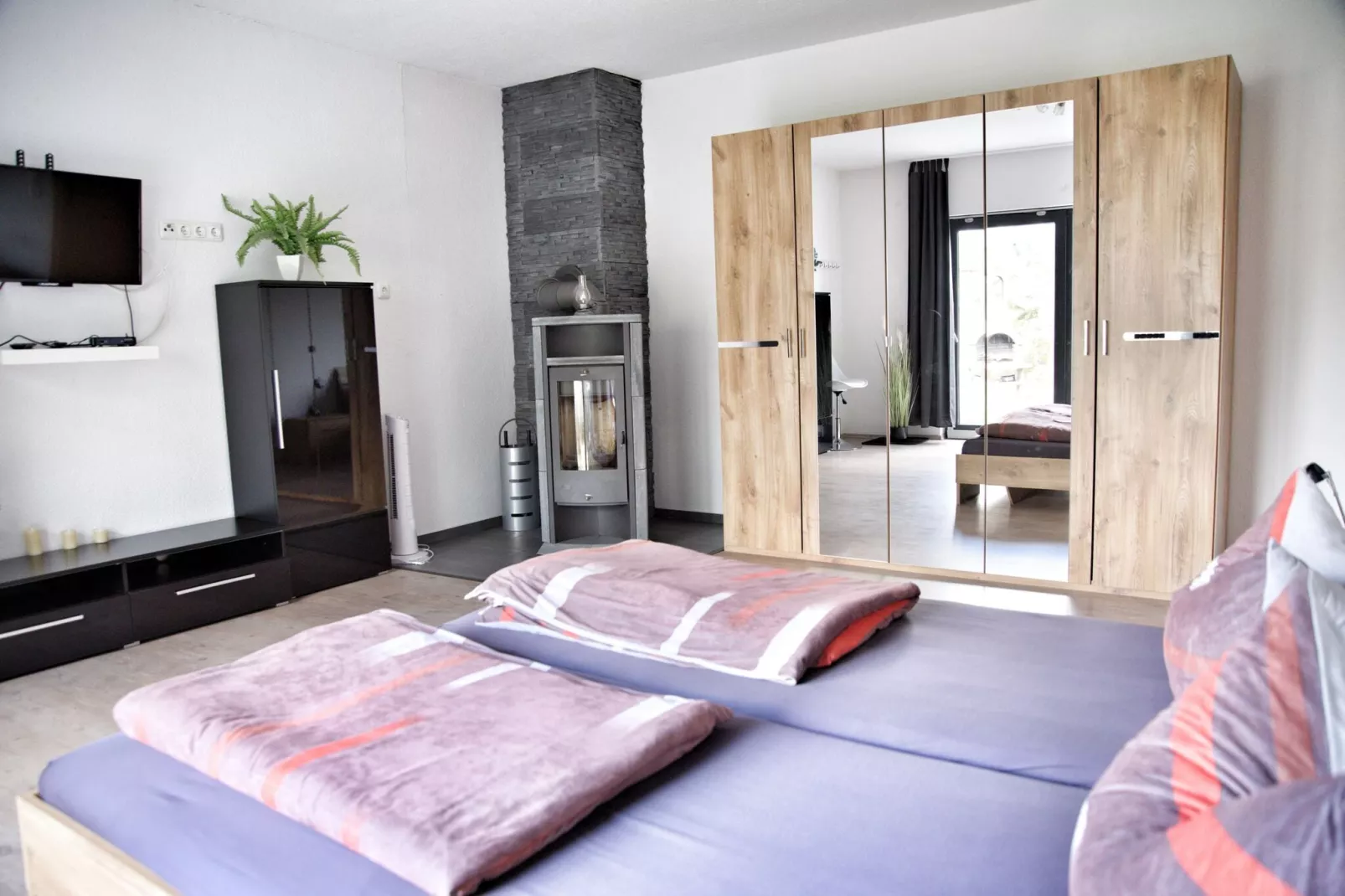 Ferienhaus mit Kamin-Bedroom