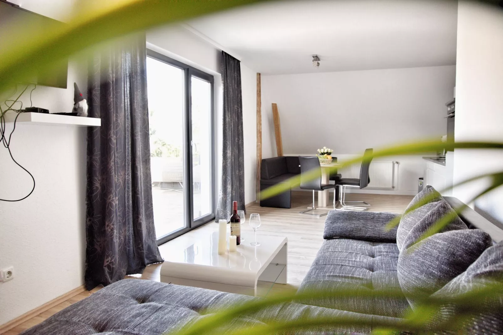 Ferienwohnung mit großer Dachterrasse-Living room