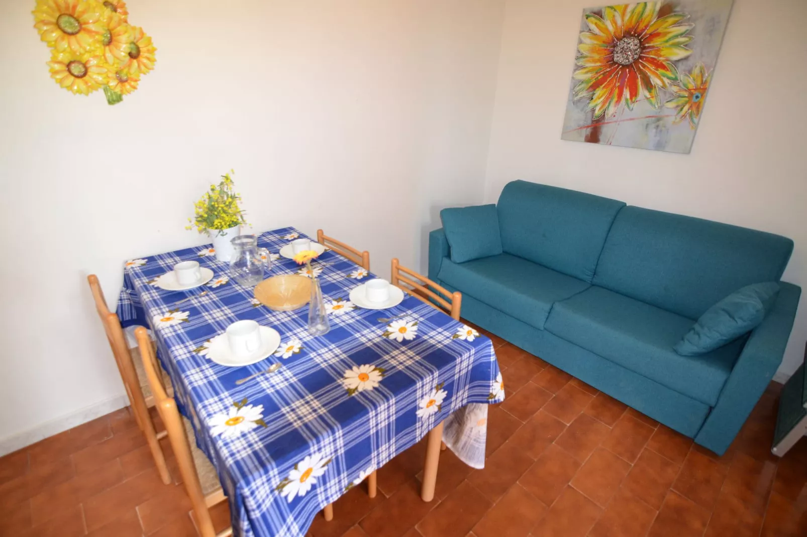Marina Villetta Due-Dining room
