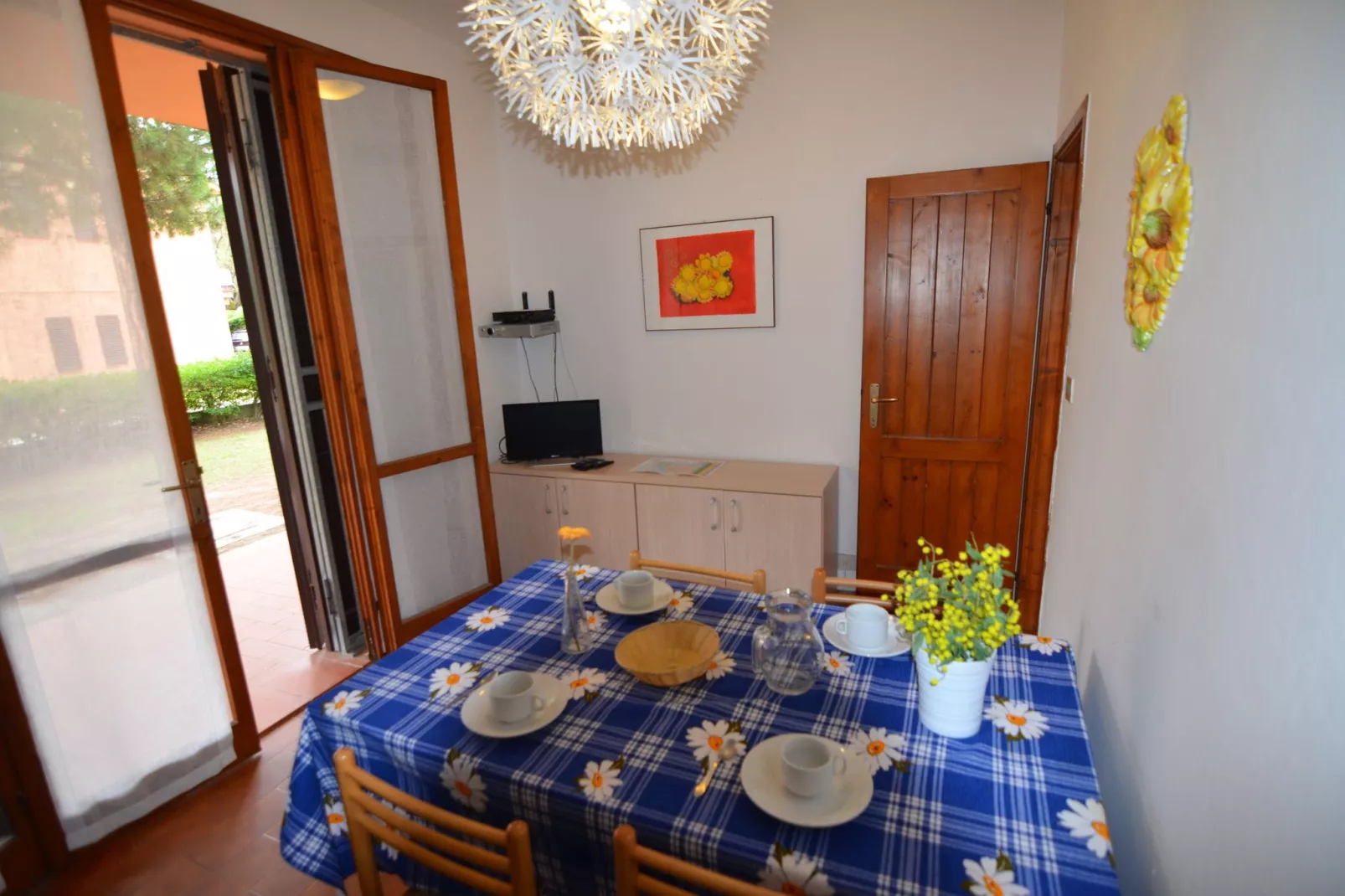 Marina Villetta Due-Dining room