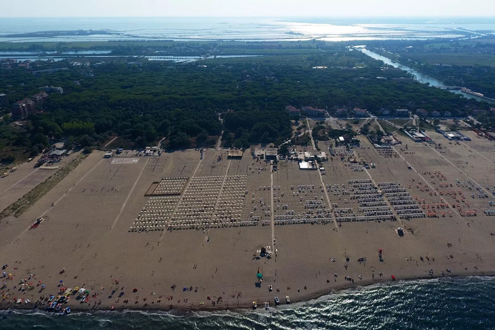 Marina Villetta Due-Areas summer 1km