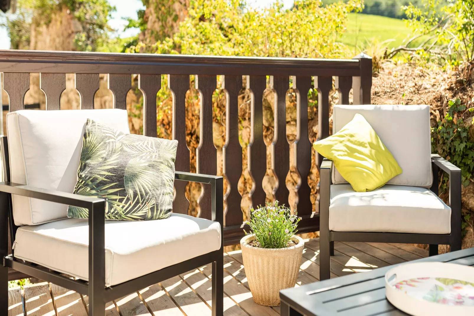 Grand Gite North-Terrace balcony