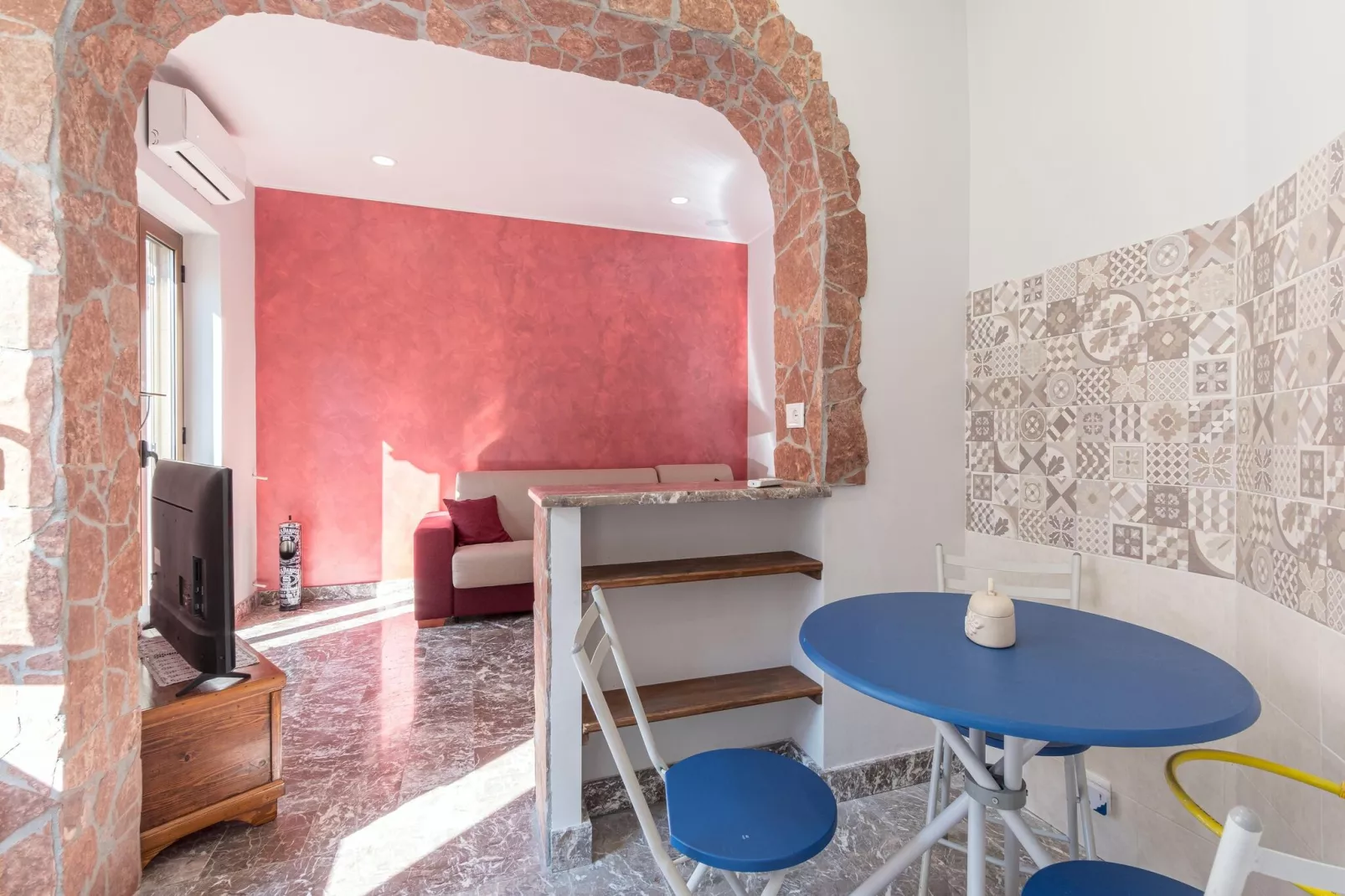 Mirto Home-Living room