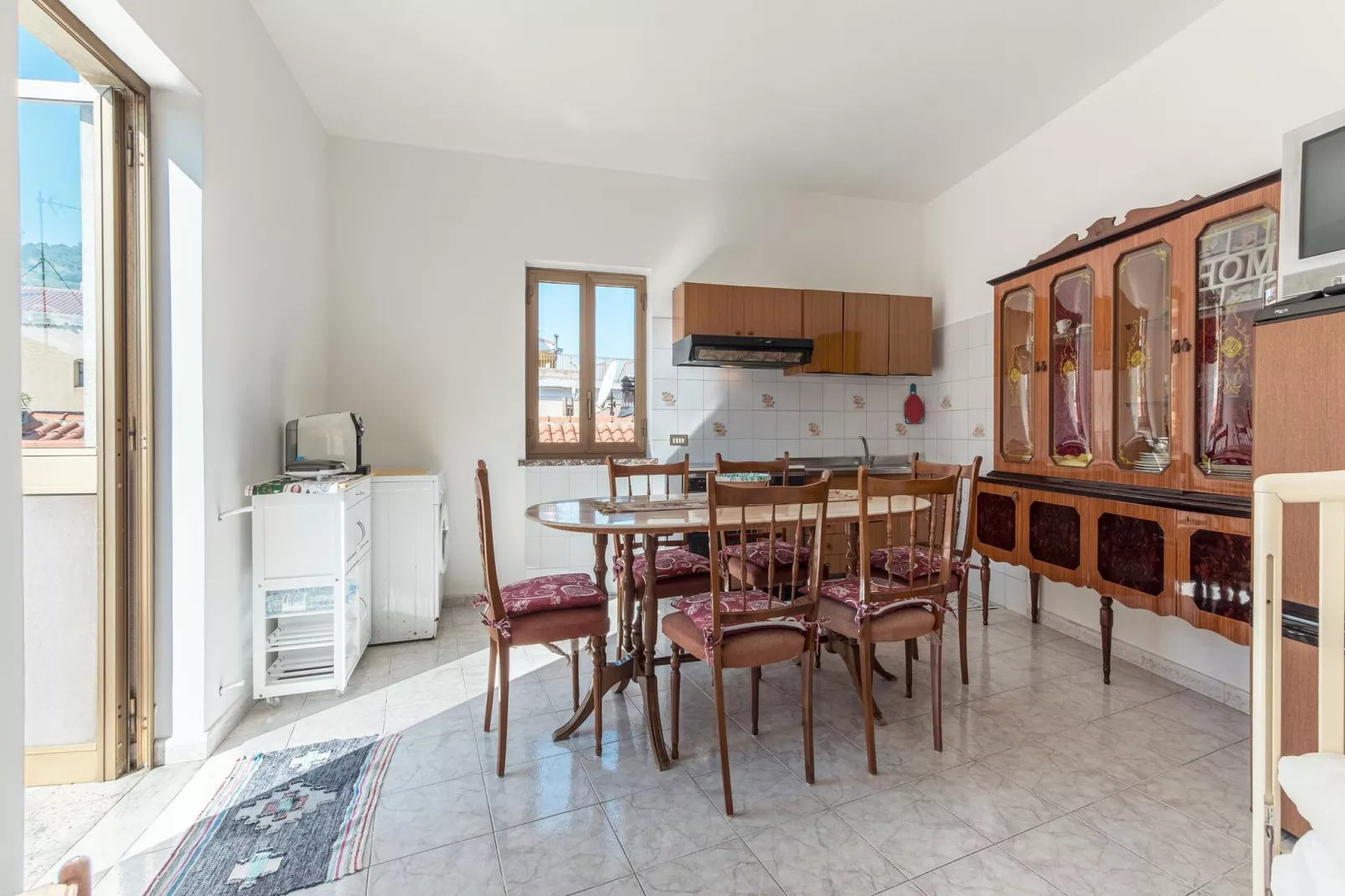 Mirto Home-Dining room