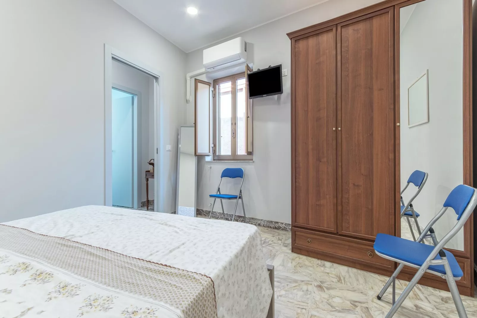 Mirto Home-Bedroom