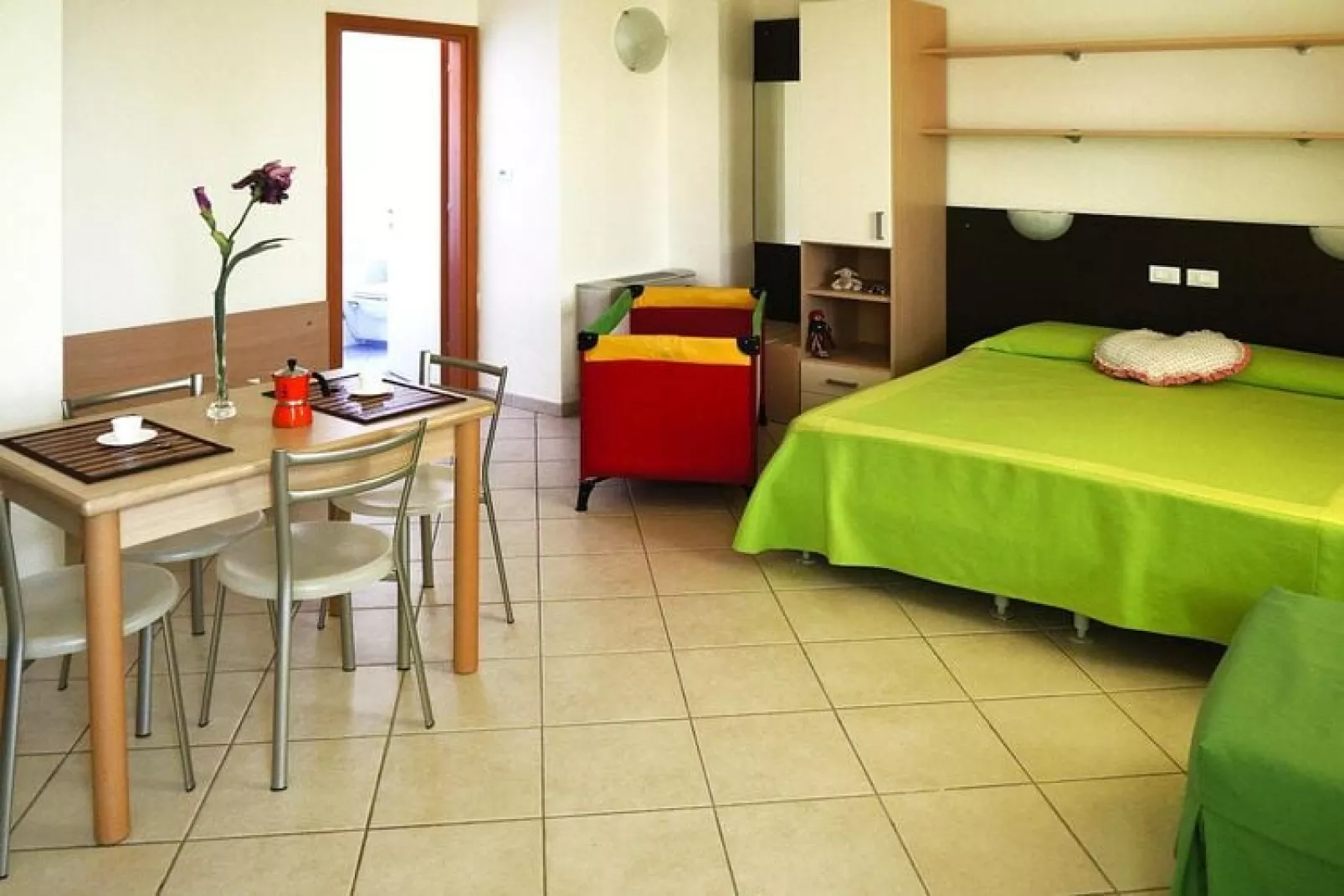 Holiday residence Rosa dei Venti, Vada-Trilo 6 piano terra e 1 piano, levante-Bedroom