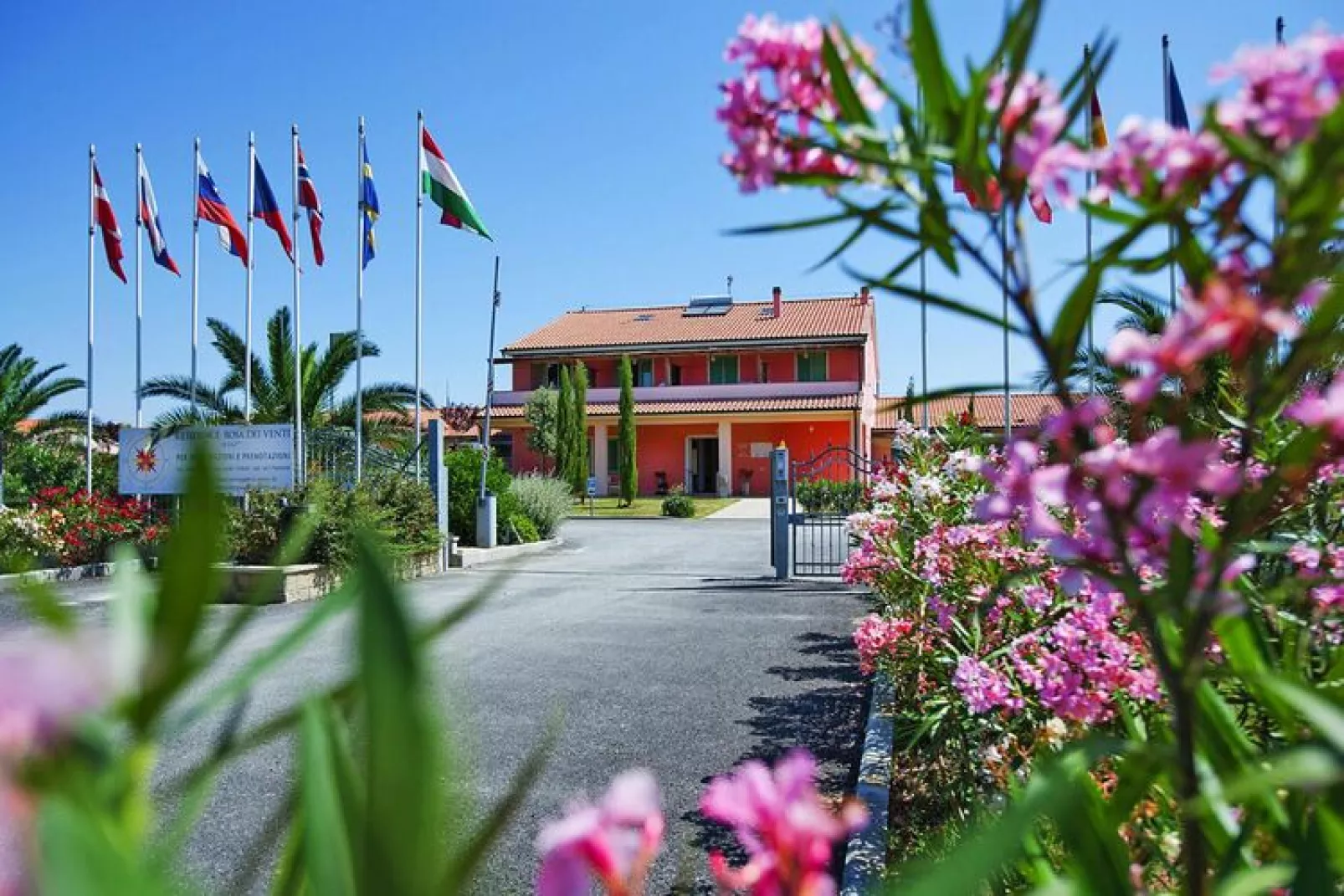 Holiday residence Rosa dei Venti, Vada-Trilo 6-piano terra e 1 piano tramontana (+extras)-Extérieur été