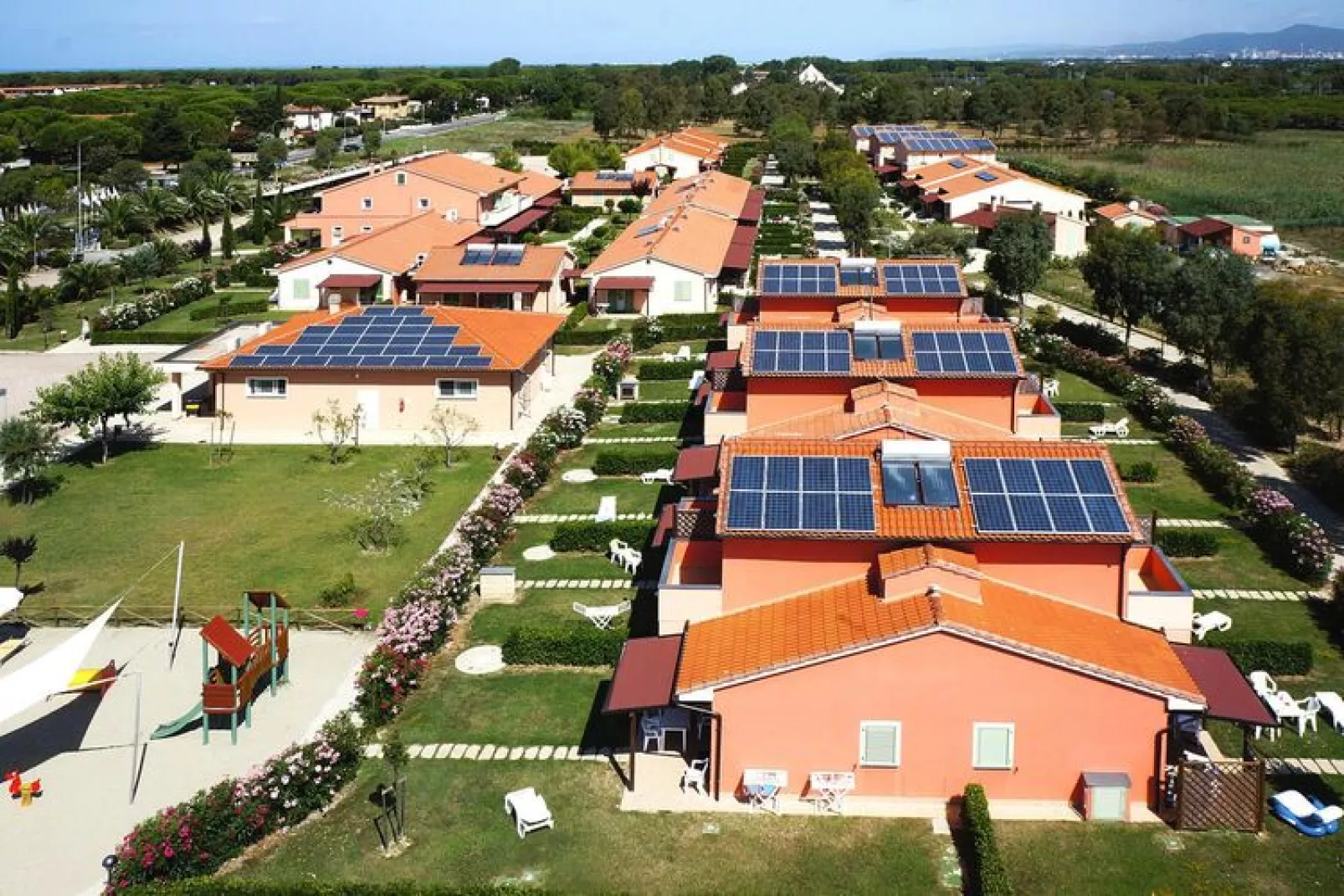 Holiday residence Rosa dei Venti, Vada-Trilo 6-piano terra e 1 piano tramontana (+extras)-Extérieur été