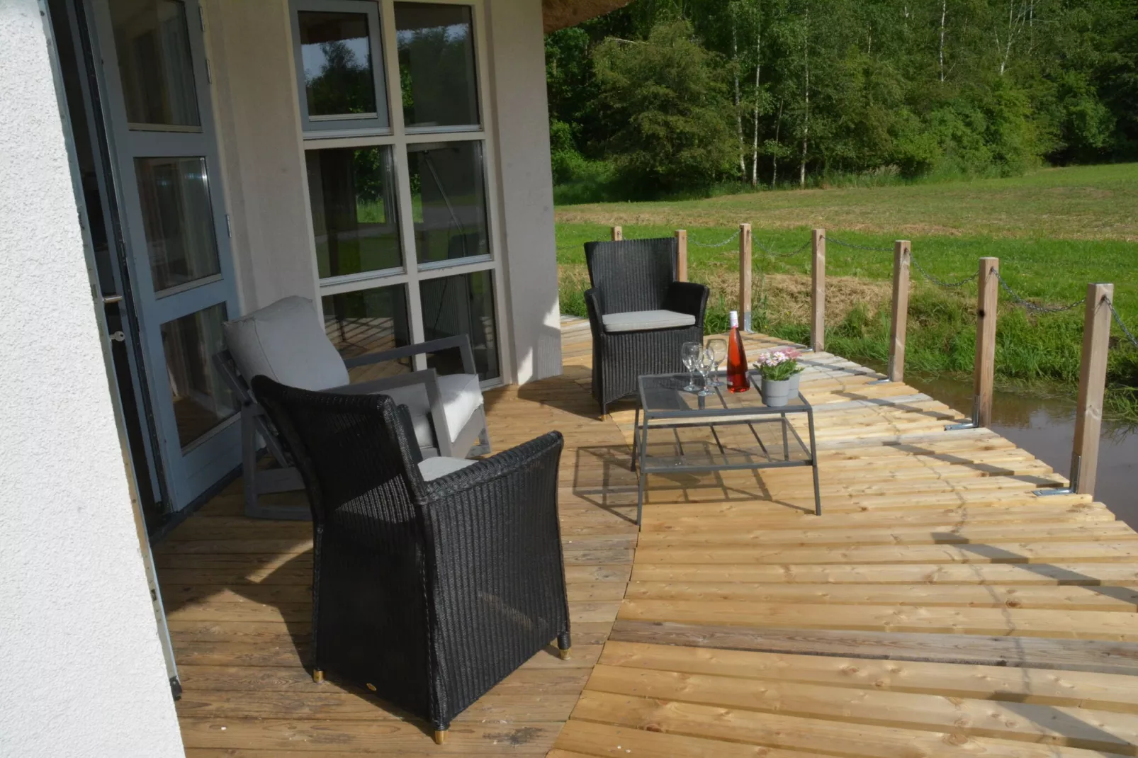 Villa Zonnewijzer-Terrace balcony