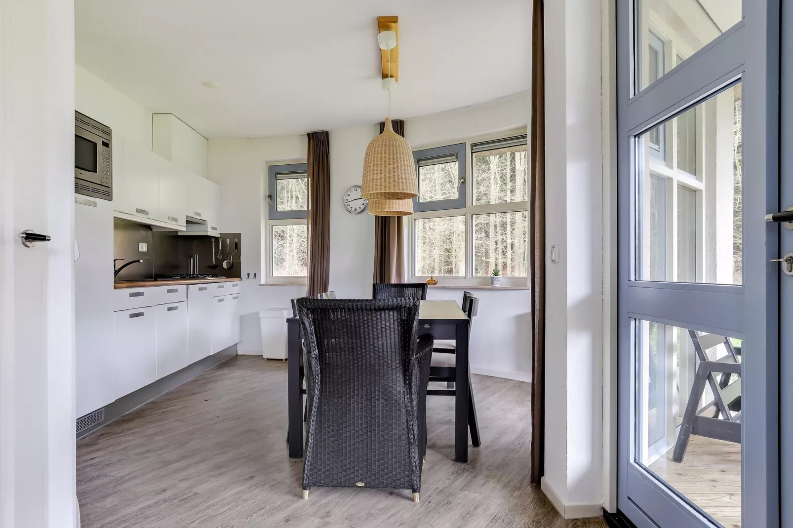 Villa Zonnewijzer-Kitchen