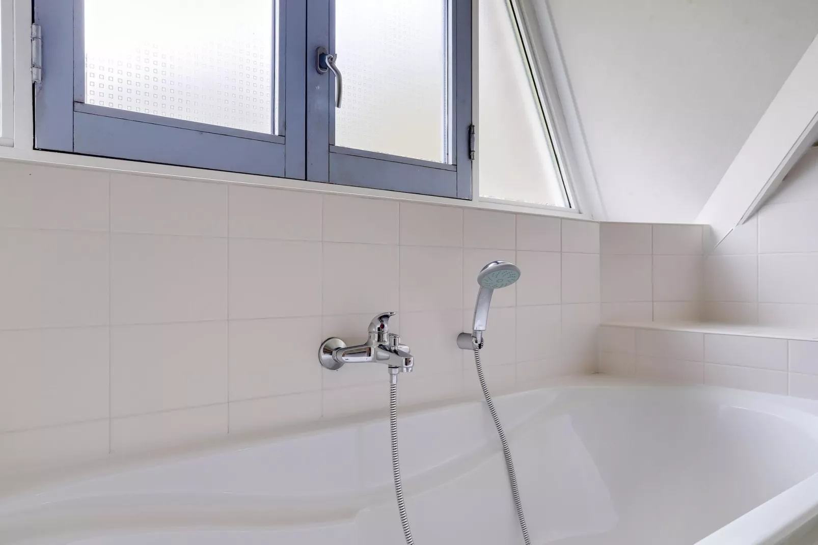 Villa Zonnewijzer-Bathroom