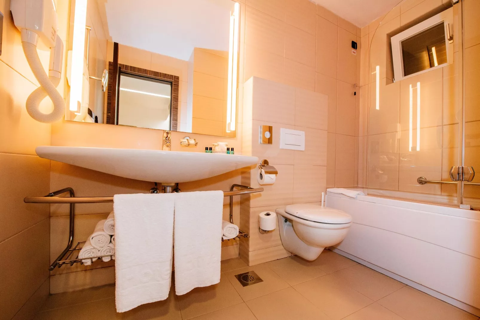 Zaton Holiday Resort - AP/4 Comfort 4 Stars - 36 qm 4 Pers-Bathroom