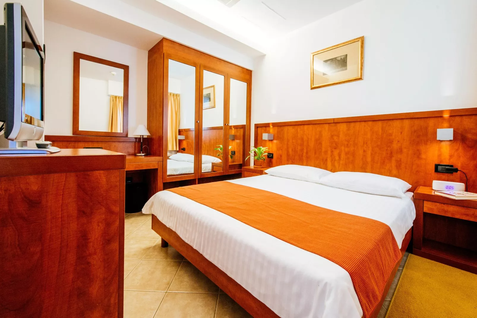 Zaton Holiday Resort - AP/5 Comfort 4 Stars  48qm 5 Pers-Bedroom