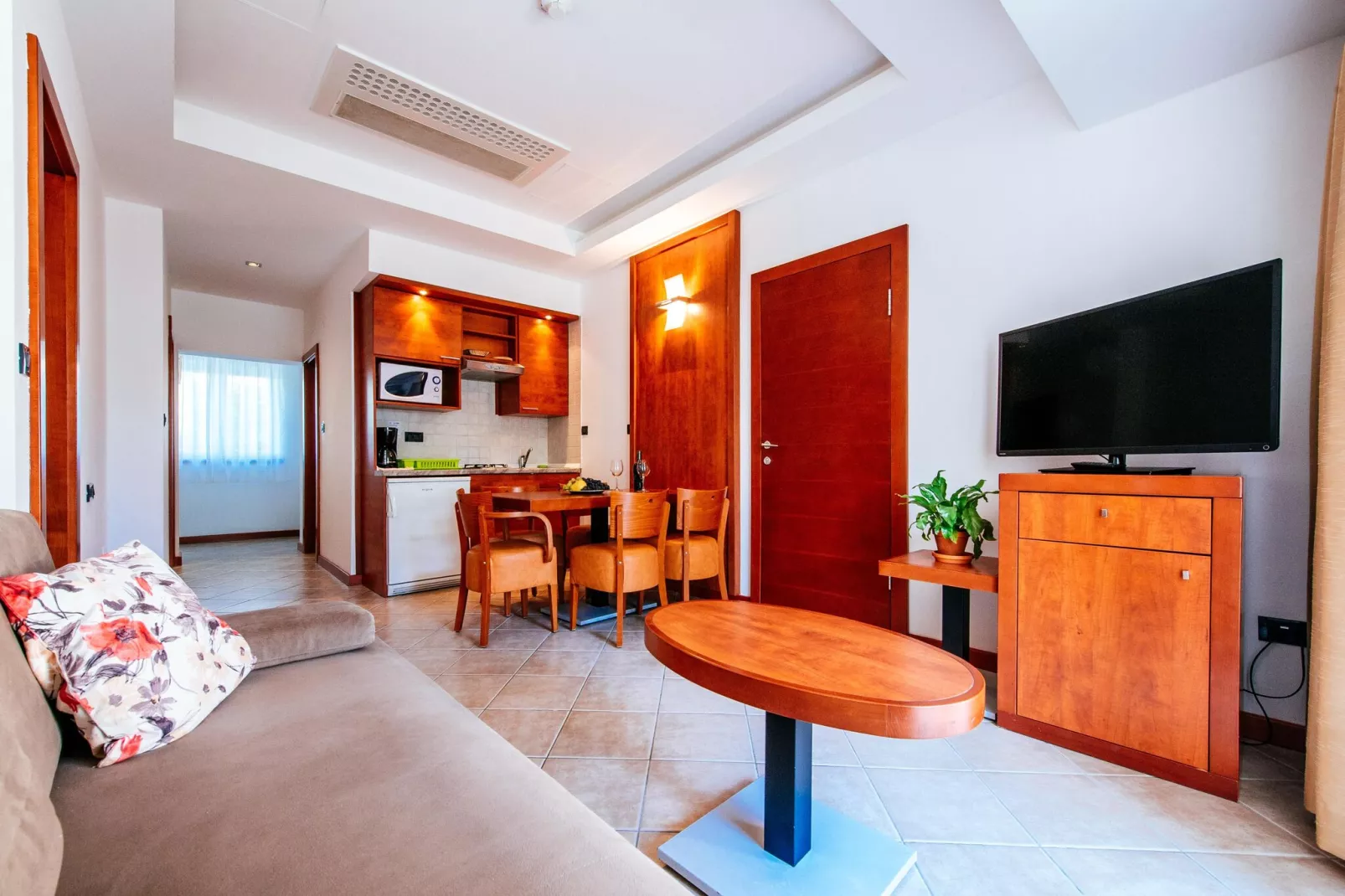 Zaton Holiday Resort - AP/5 Comfort 4 Stars  48qm 5 Pers-Living room