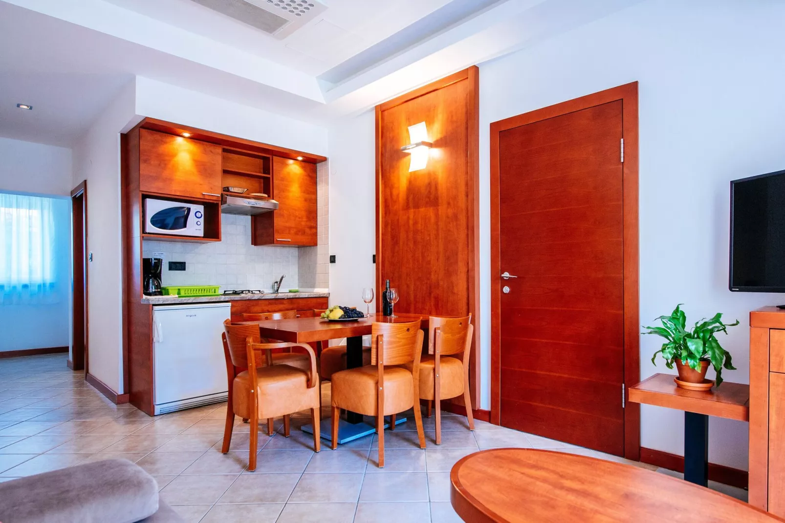 Zaton Holiday Resort - AP/5 Comfort 4 Stars  48qm 5 Pers-Dining room
