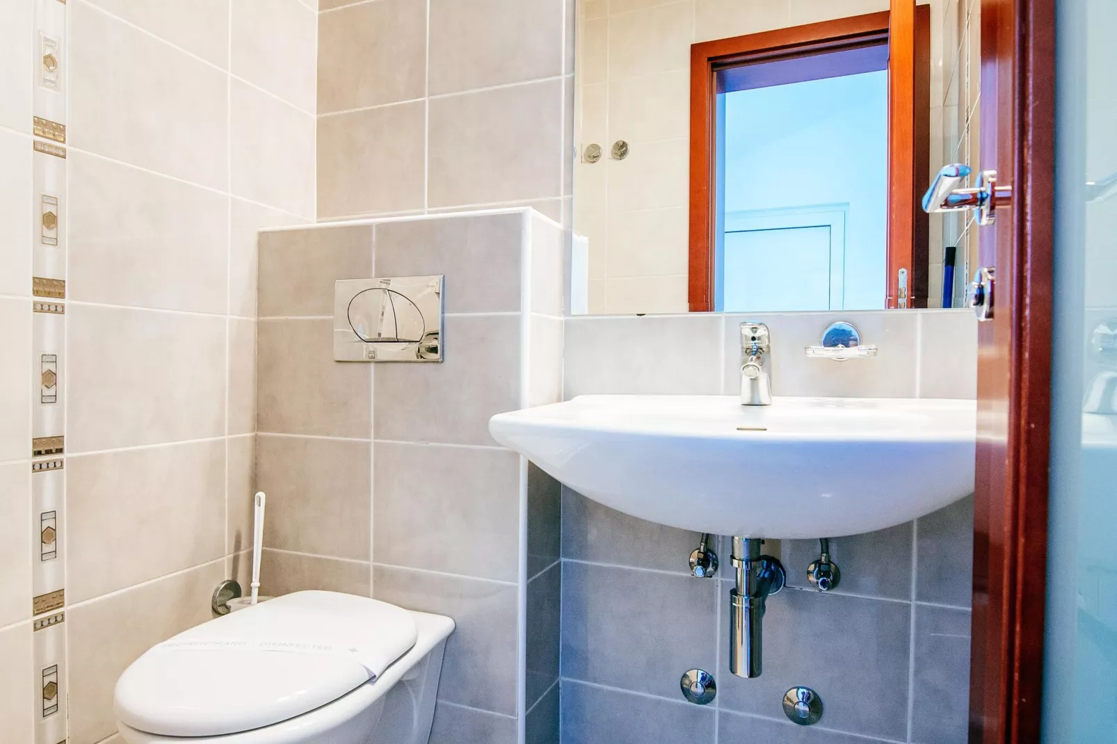 Zaton Holiday Resort - AP/5 Comfort 4 Stars  48qm 5 Pers-Bathroom