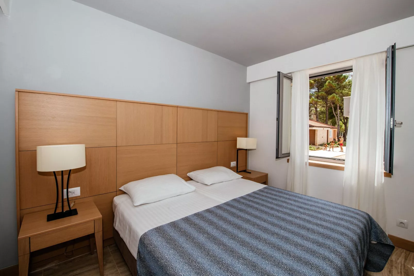 Zaton Holiday Resort - AP/5-6 Superior 4 Stars 65qm 6 Pers-Bedroom