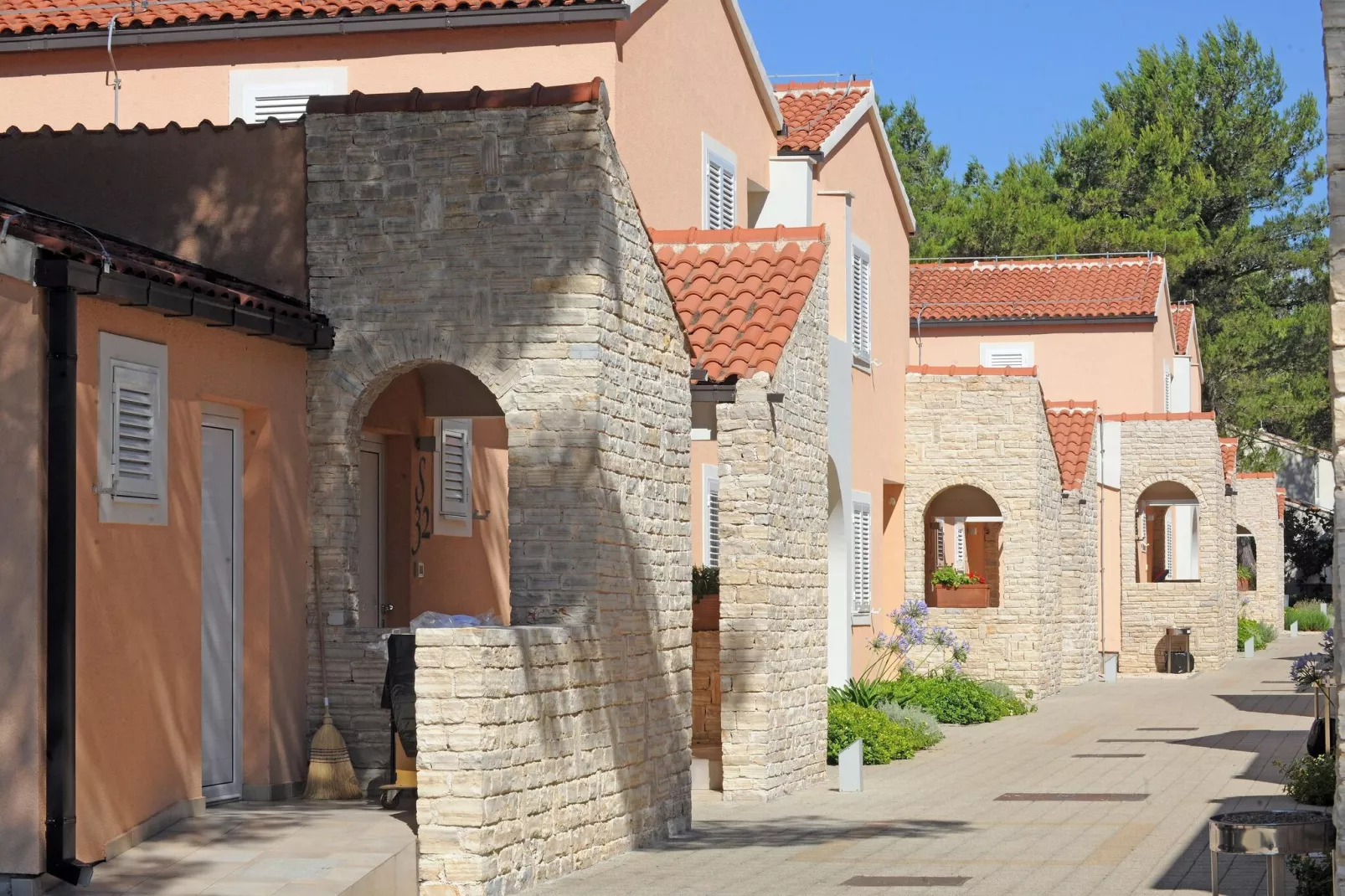 Zaton Holiday Resort - AP/2 Studio Comfort 4 Stars 25 qm 2-3 Pers-Exterior summer