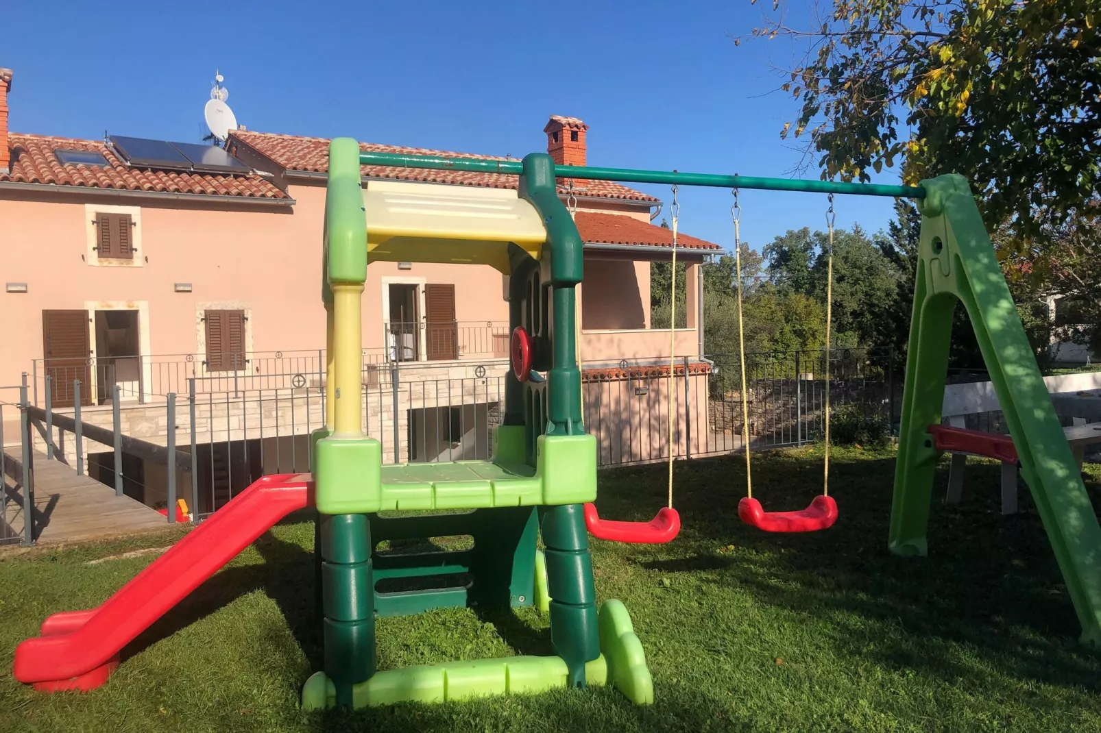 Elda-Facilities