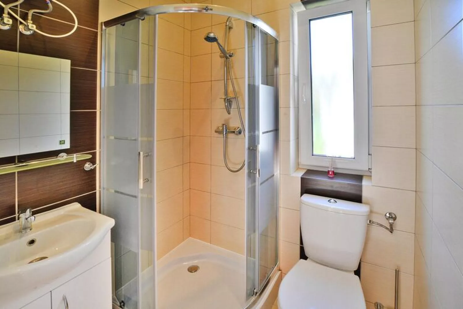 Apartament wakacyjny Rusinowo-Badezimmer