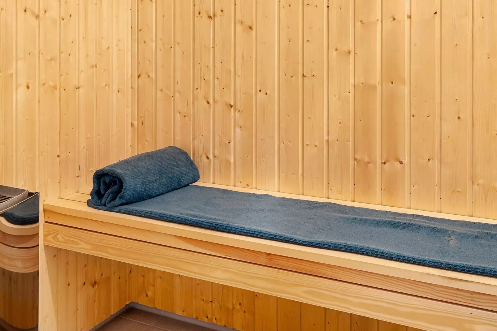 24 Personen Ferienhaus in Hasselberg-Sauna