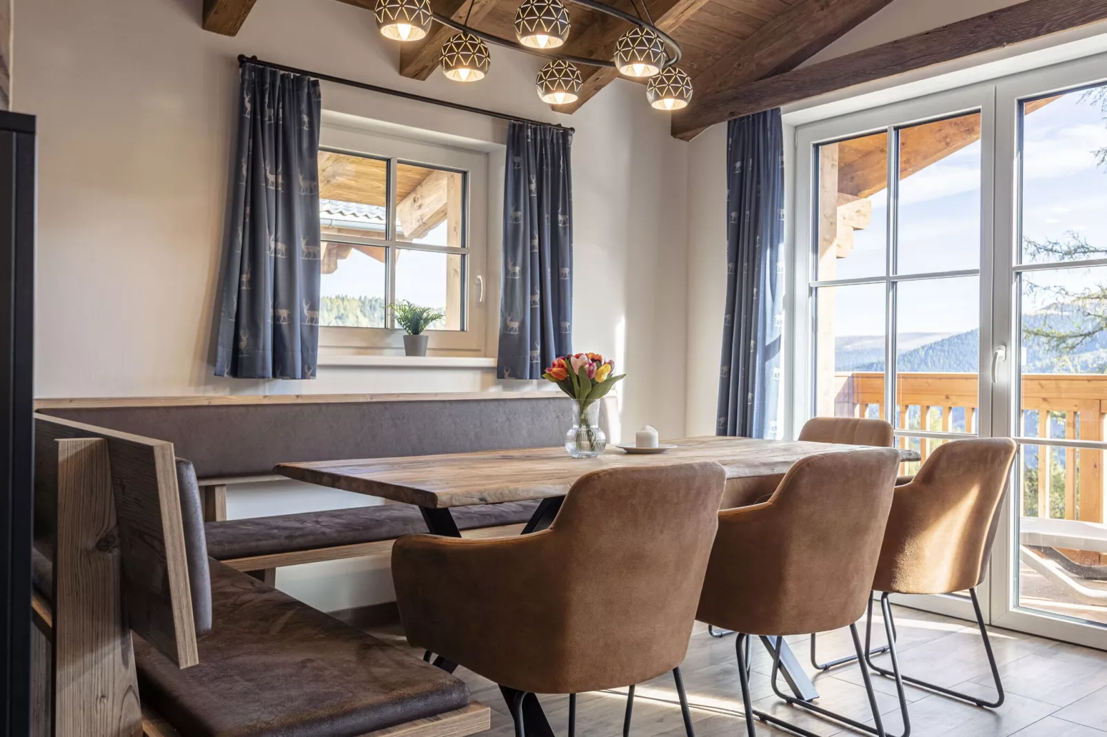 Resort Turrach Lodges 1-Dining room