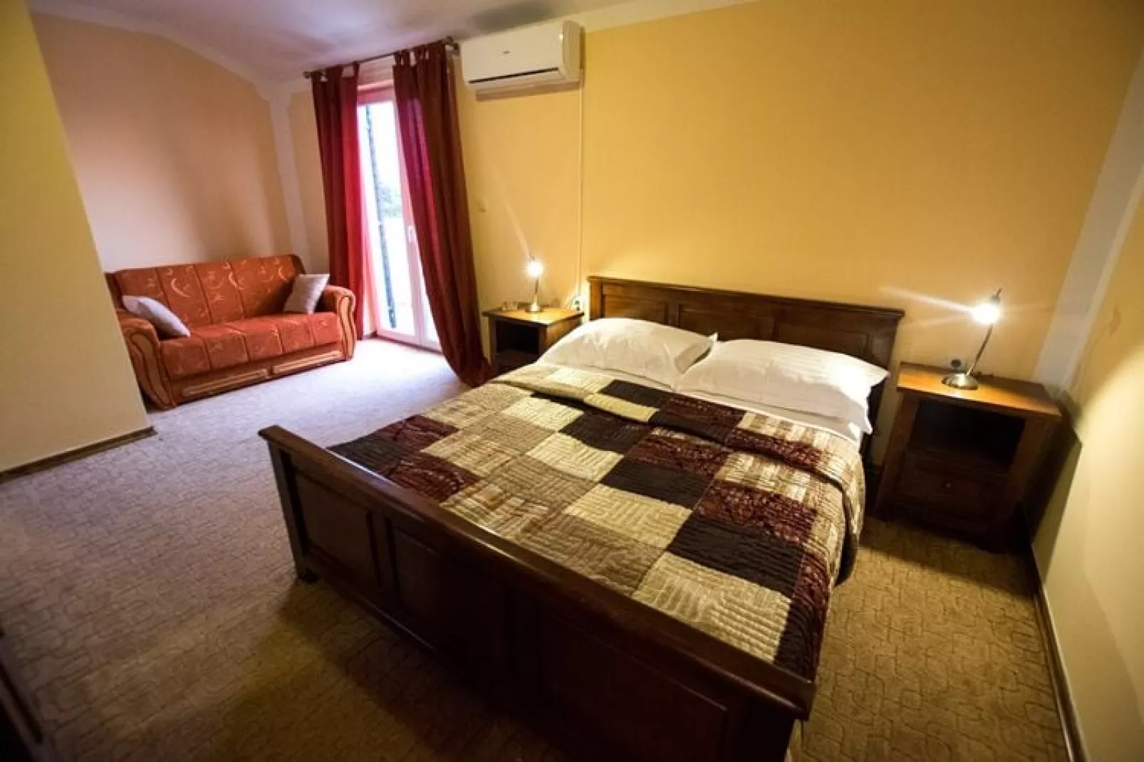 Apartments Grande Vista Starigrad PaklenicaSD62 A-03 8 Pers-Bedroom