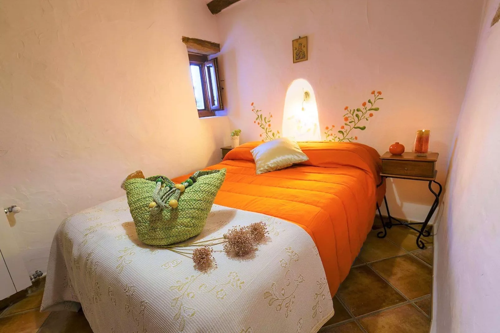 La Curiosa-Bedroom