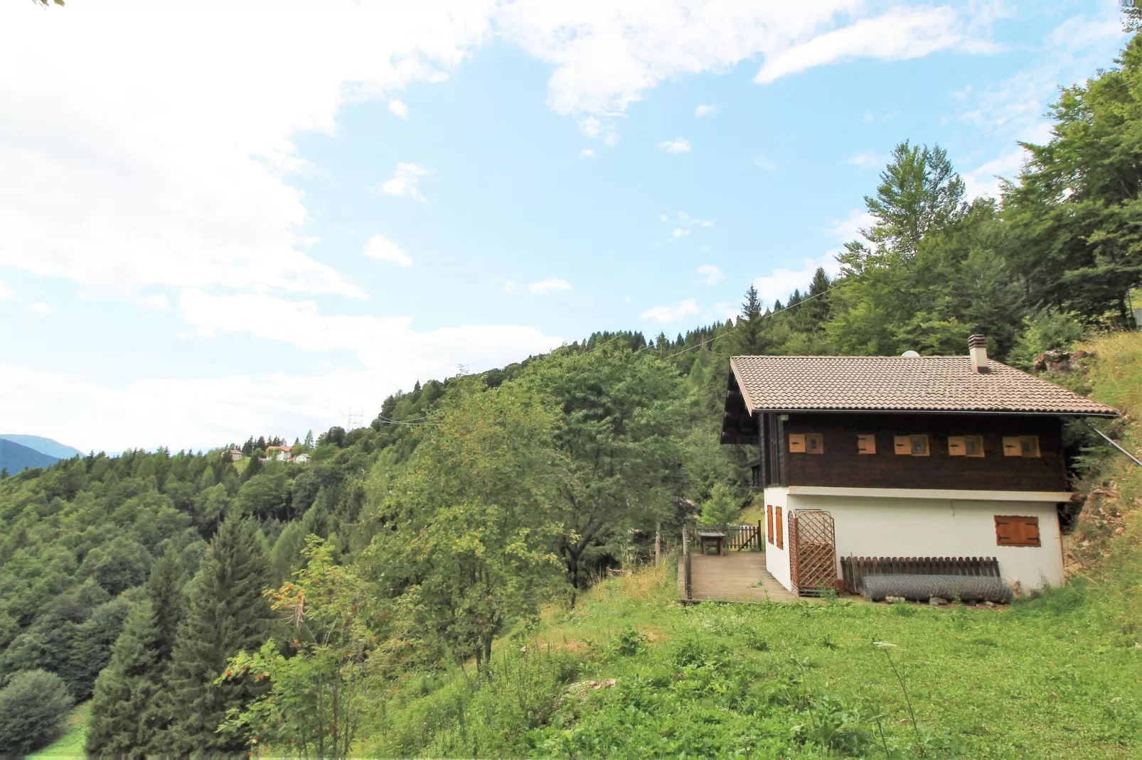 Chalet Noemi-Außenbereich Sommer