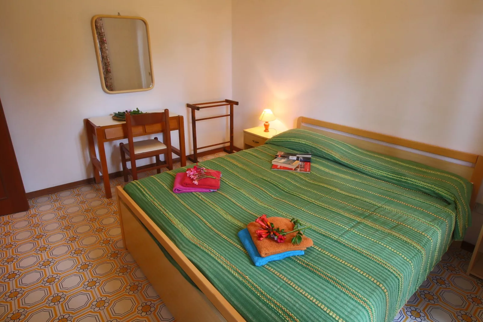 Nella-Bedroom